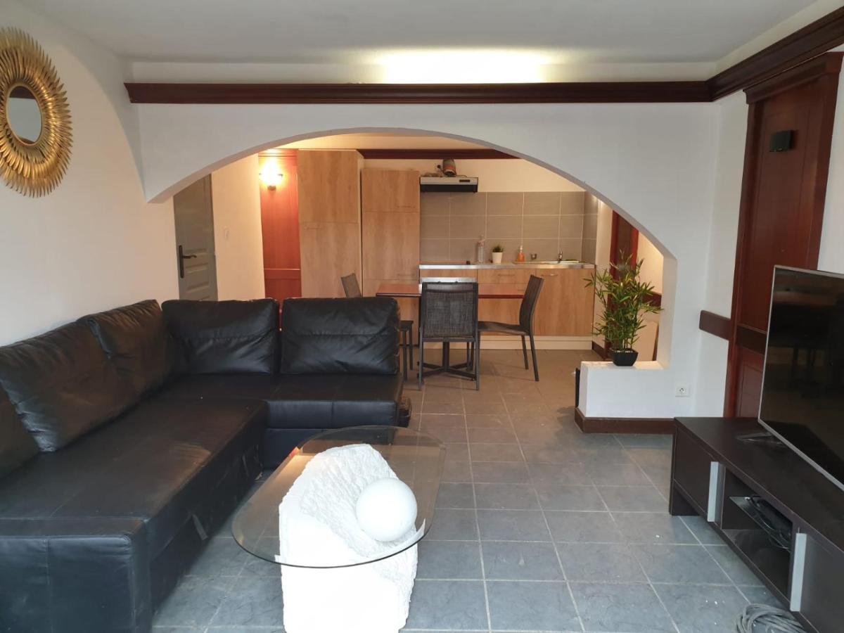 Ty Keramor Apartment Hopital-Camfrout