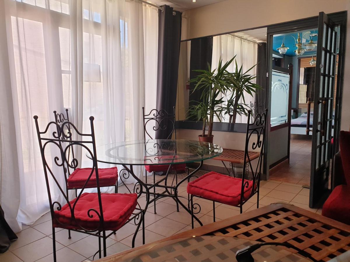 Ty Keramor Apartment